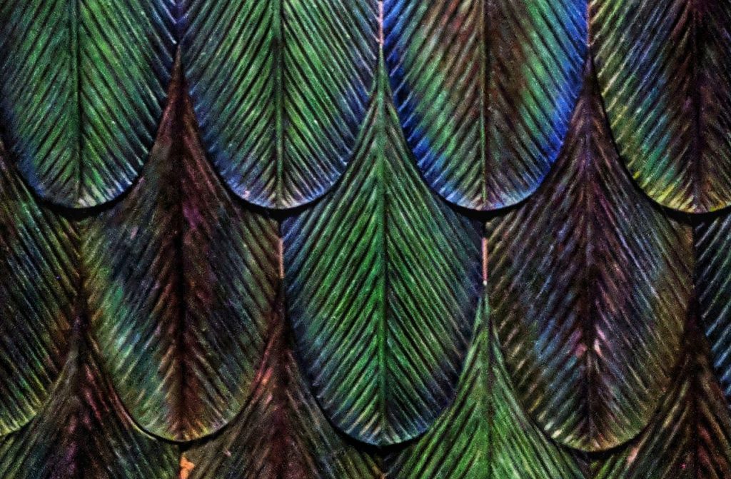 metallic leaf pattern